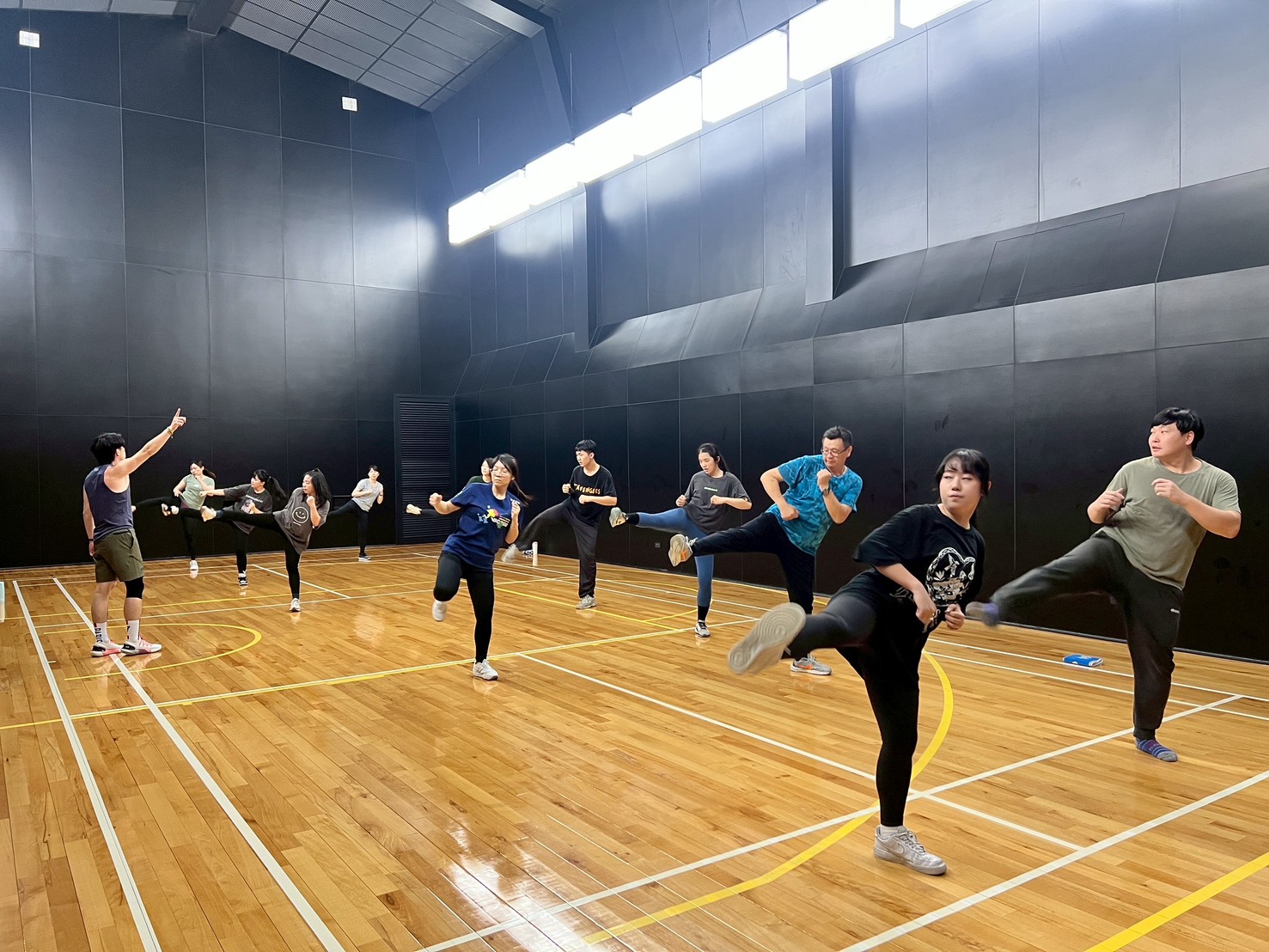 ALL_fac_society_25H11_gK5hj5n8rz